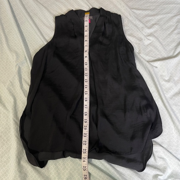 Vince Camuto Inverted Front Pleat Black Blouse - Picture 6 of 6